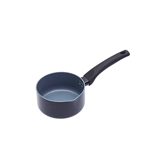 Imagen principal de MasterClass Non-Stick Milk Pan, Milk Pan with non-stick pouring rim, P